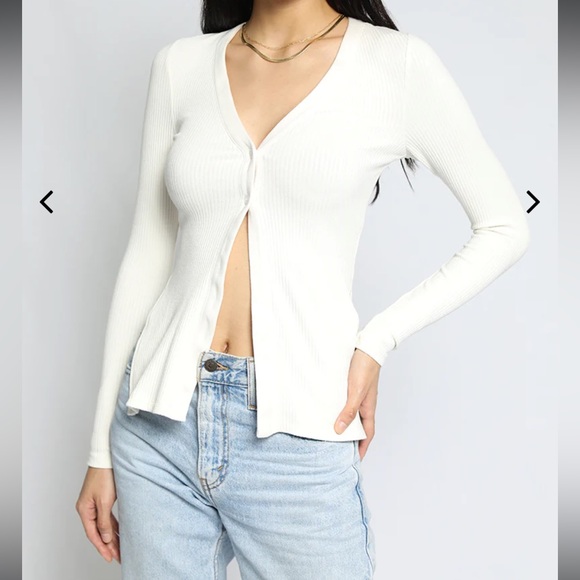 THE RANGE Alloy Button Front Long Sleeve Rib Top - Picture 3 of 12